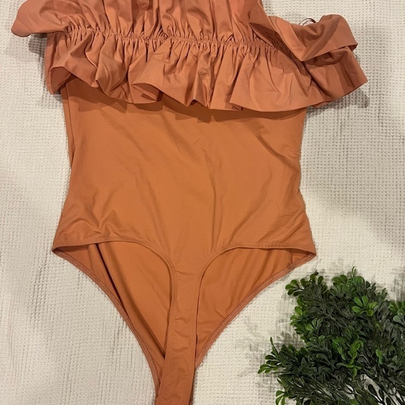 🧡 5 for $25 🧡 LELIS bodysuit! No sleeves - Picture 4 of 4